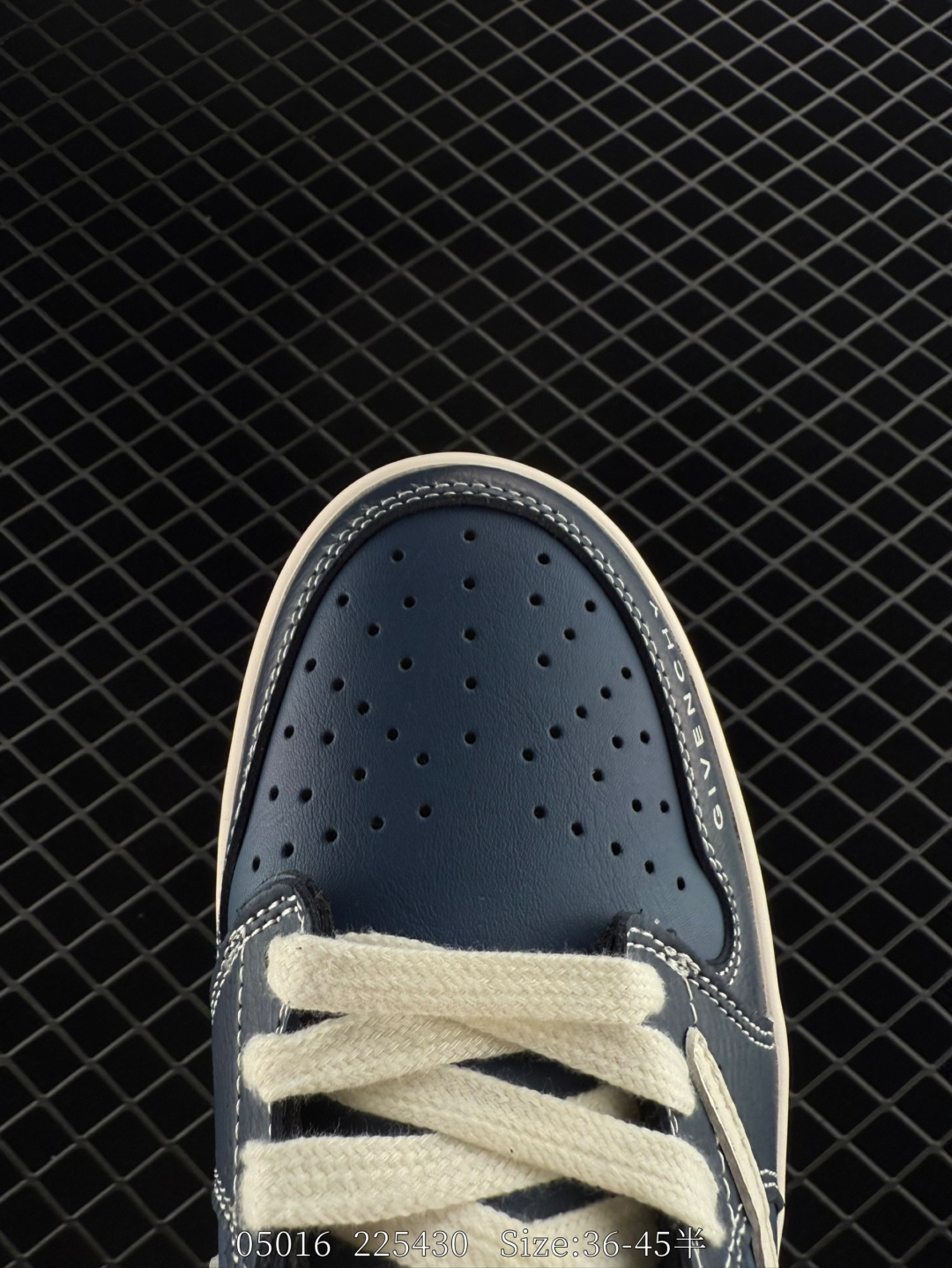 Travis Scott x Air Jordan 1 ” Reverse Mocha “